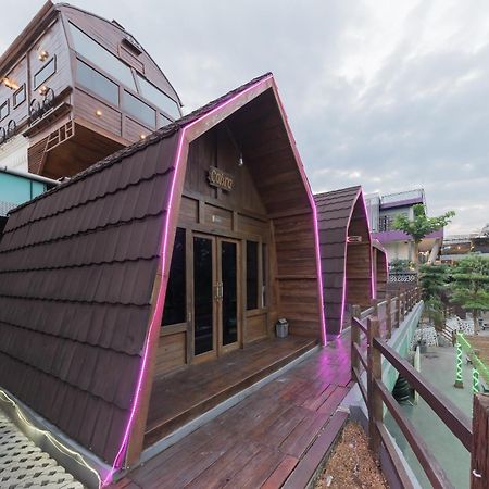 Urbanview Hotel Cianjur City Park By Reddoorz Екстериор снимка