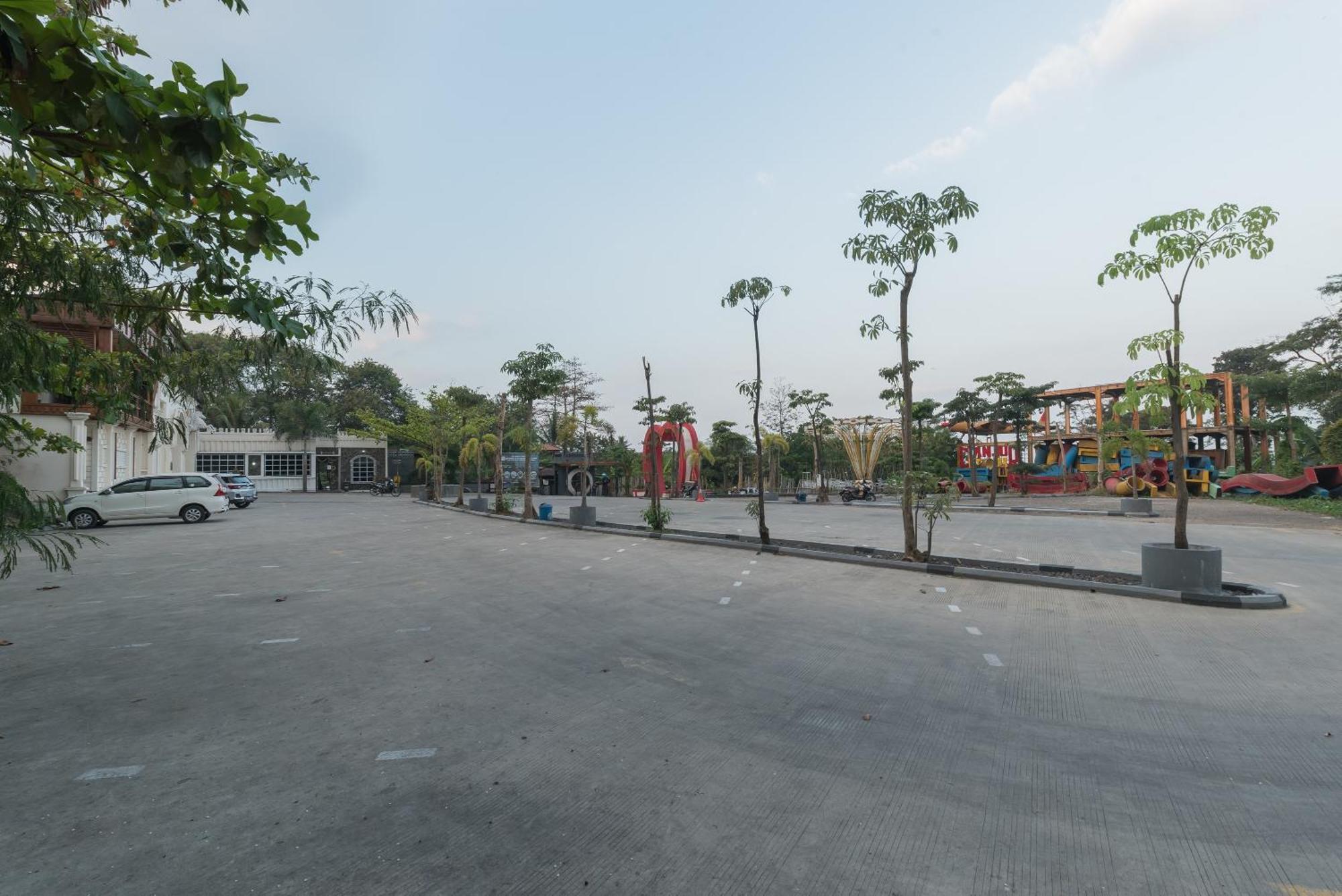 Urbanview Hotel Cianjur City Park By Reddoorz Екстериор снимка