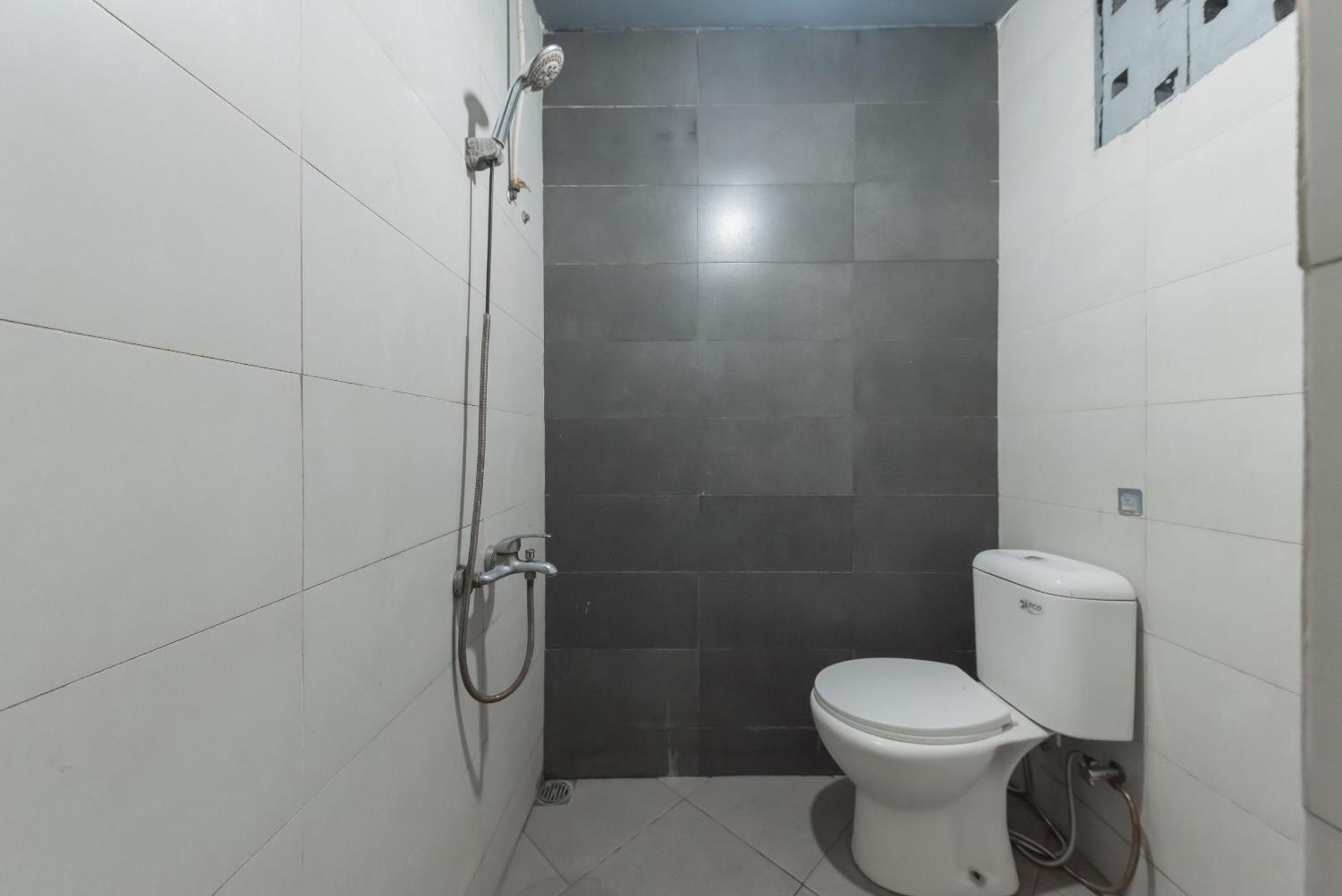 Urbanview Hotel Cianjur City Park By Reddoorz Екстериор снимка