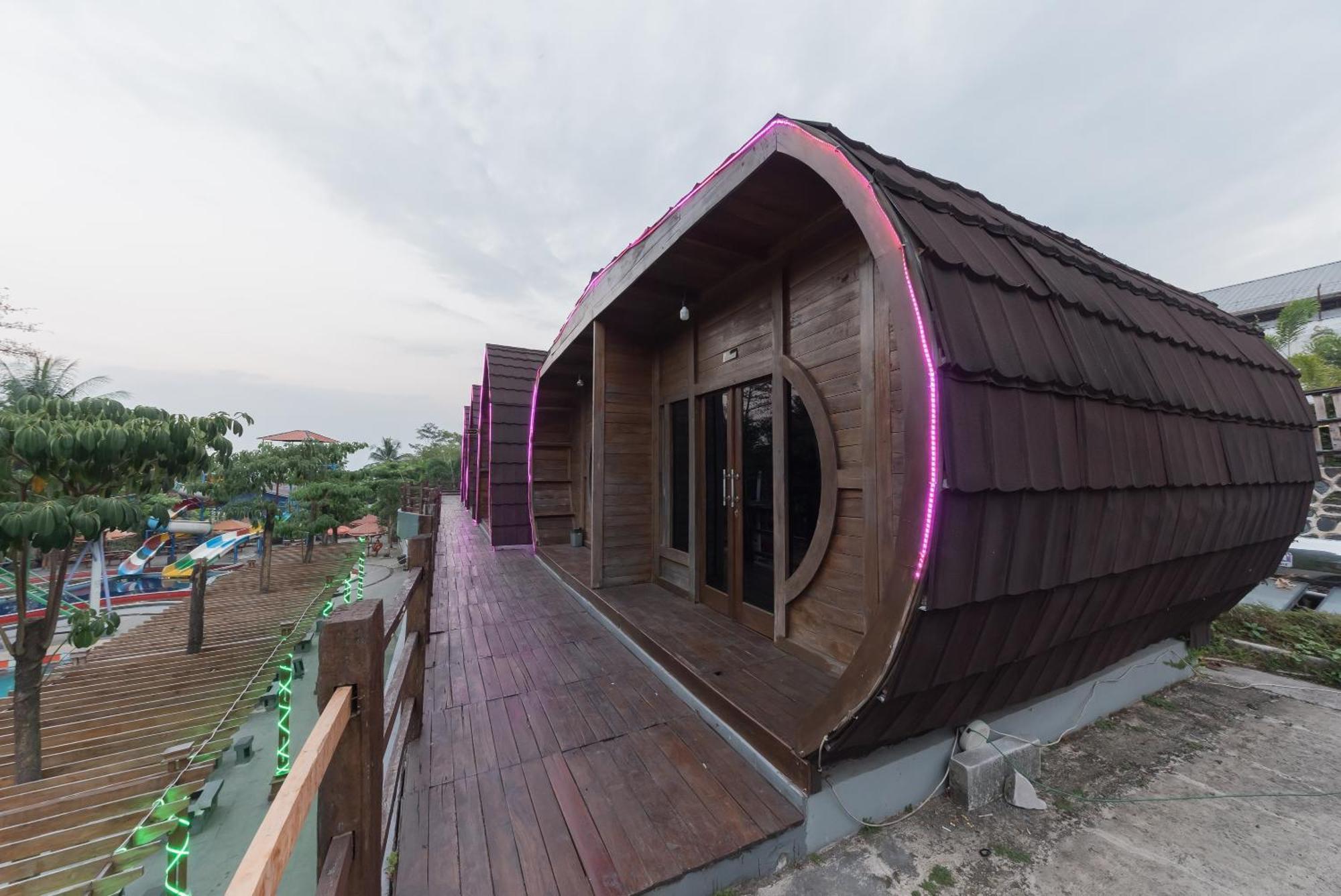 Urbanview Hotel Cianjur City Park By Reddoorz Екстериор снимка
