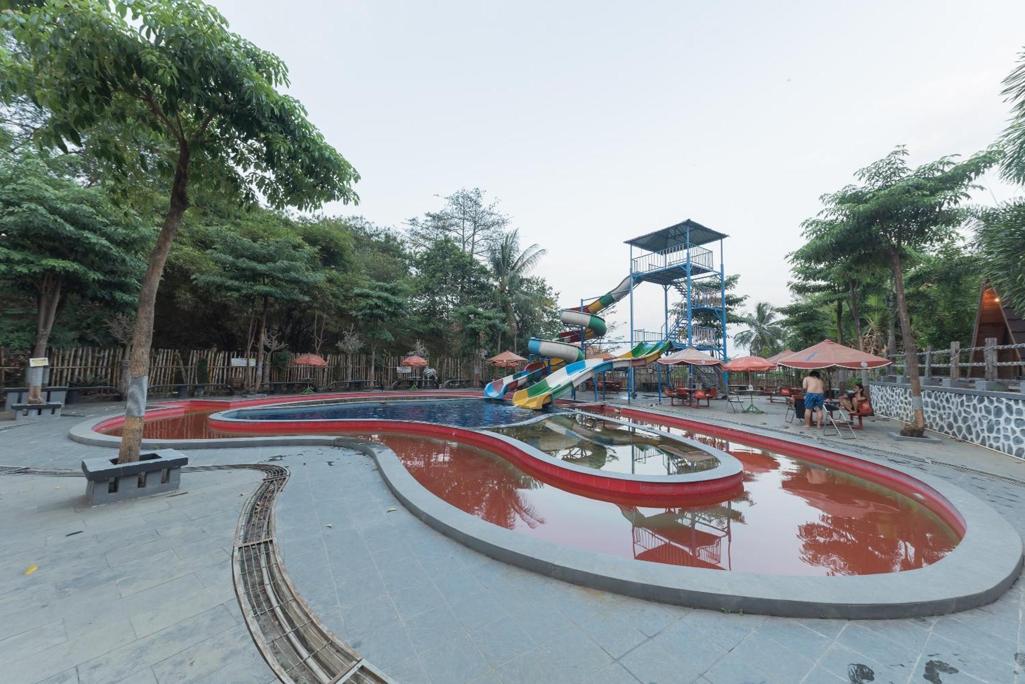 Urbanview Hotel Cianjur City Park By Reddoorz Екстериор снимка