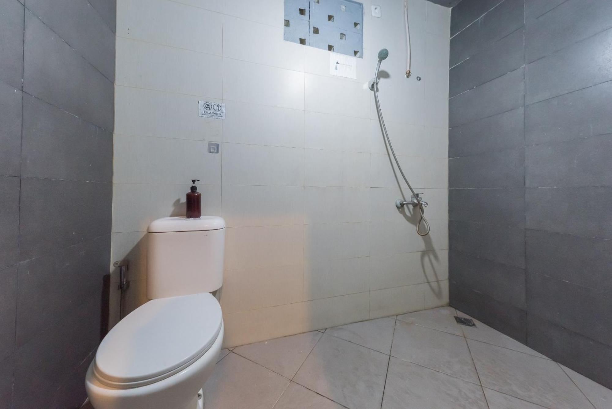 Urbanview Hotel Cianjur City Park By Reddoorz Екстериор снимка